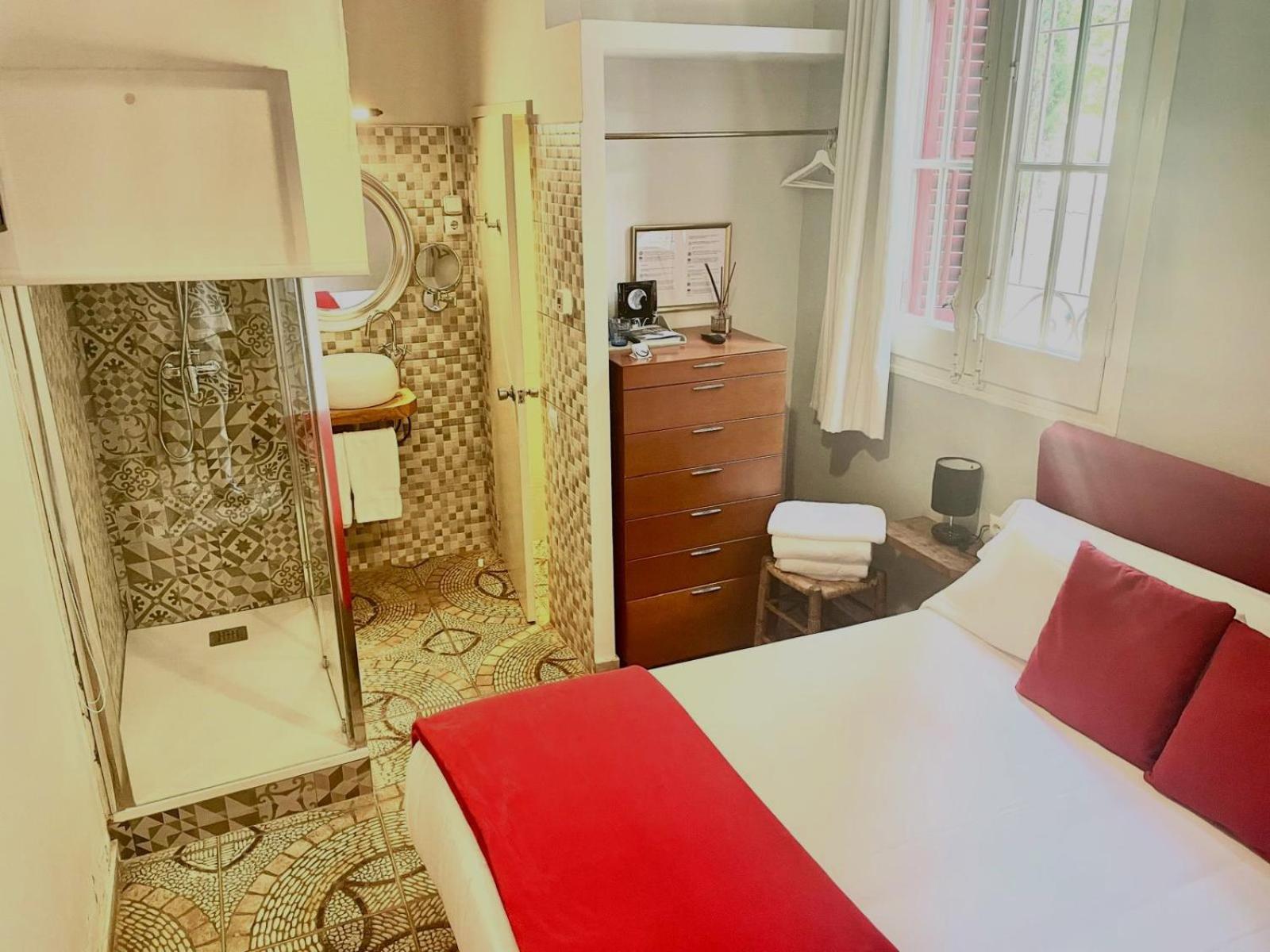 Hotel Torre Barcelona サン・クガ・デル・バリェス エクステリア 写真